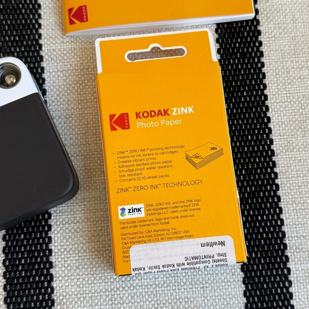 Kodak Printomatic Full-Color Instant Print Digital Camera Portable